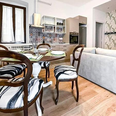 Luxury Stazione Centrale Elegante Loft Apartment ตรีเอสเต ภายนอก รูปภาพ